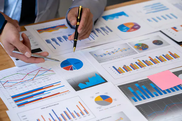 DRE avançado e indicadores de negócio