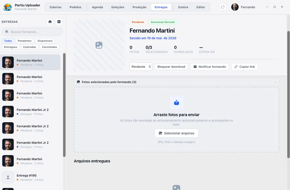 Tela de entregas do Partiu Uploader com fotos selecionadas, notificar formando e copiar link