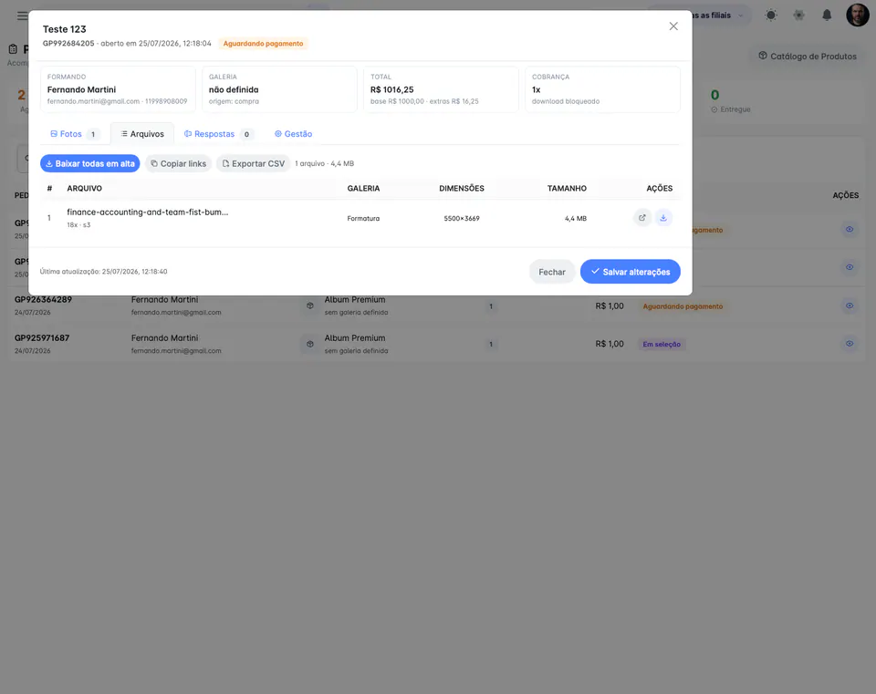 Detalle de pedido de producto de galería en Partiu Dash con archivos en alta resolución para descargar